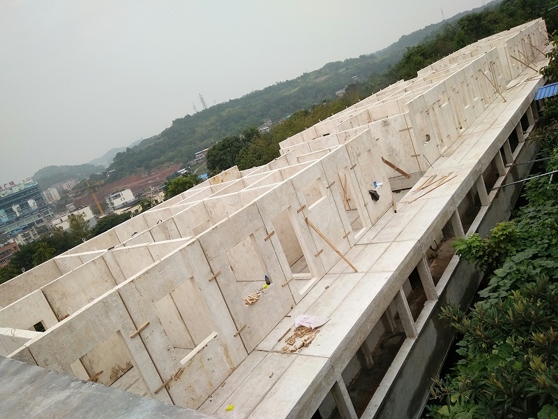 新乡住工
