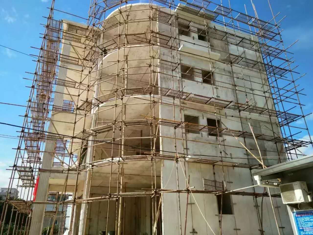 新乡住工框架<i style='color:red'>装配式公共用房</i>：引领建筑新风尚